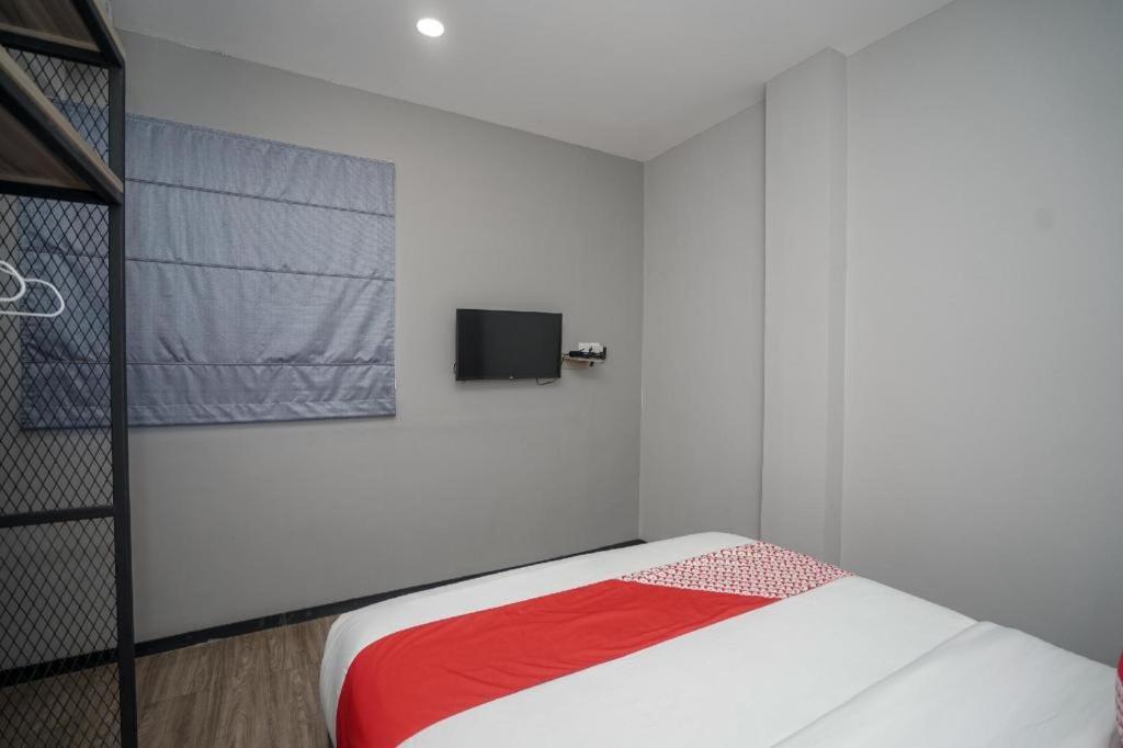 Oyo 568 Rajawali Homestay Palembang Exterior foto
