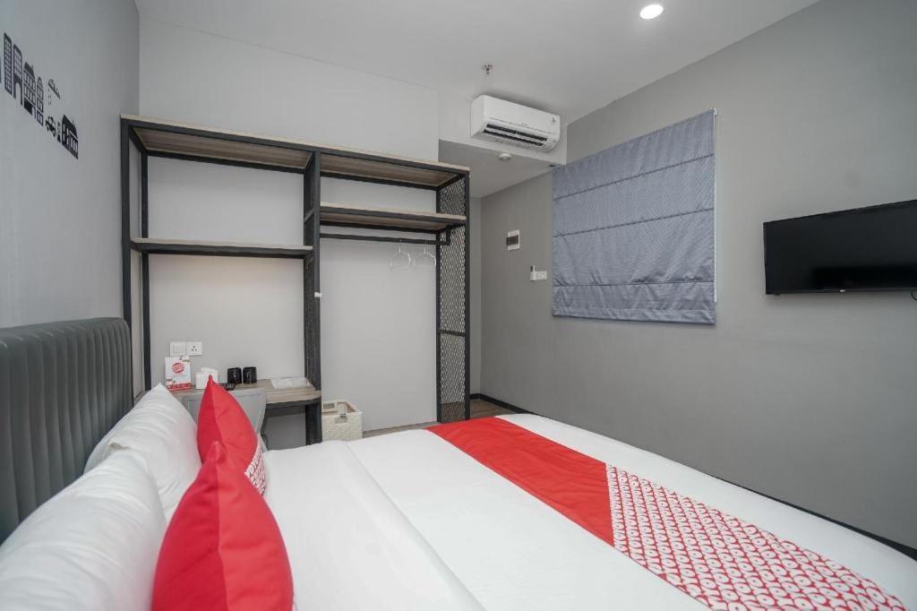 Oyo 568 Rajawali Homestay Palembang Exterior foto