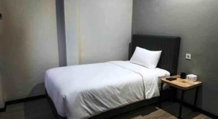 Oyo 568 Rajawali Homestay Palembang Exterior foto